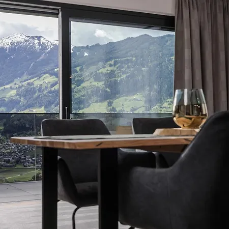 Grand Alpin Panorama 3 * Hart im Zillertal